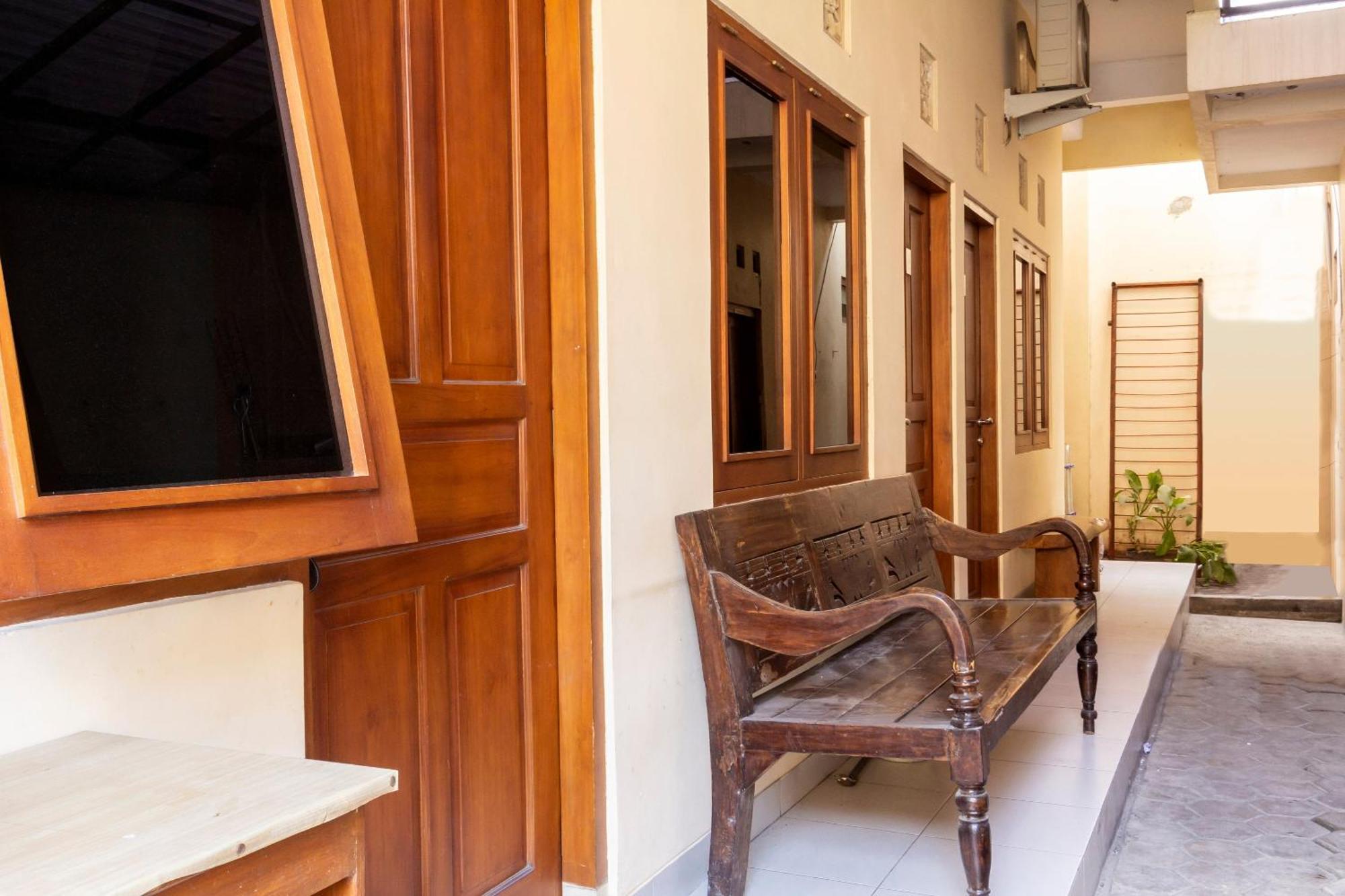 Super Oyo 1150 Omah Ladrang Hotell Kejayan Eksteriør bilde